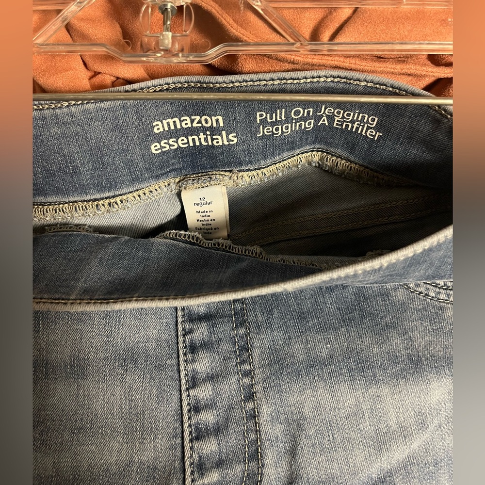 Jeans - Picture 2 of 4